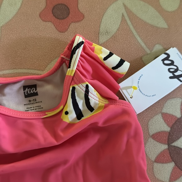 Tea Collection 9-12mth swimsuit - Picture 2 of 4